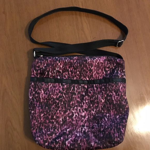 Lesportsac | Bags | Lesportsac Crossbody Bag | Poshmark